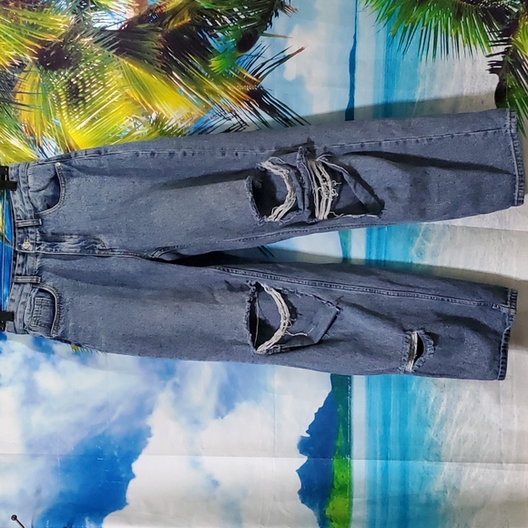 PrettyLittleThing Denim - PRETTYLITTLETHING RIPPED DISTRESSED HIGH WAIST STRAIGHT LEG WOMEN'S JEANS SIZE 2